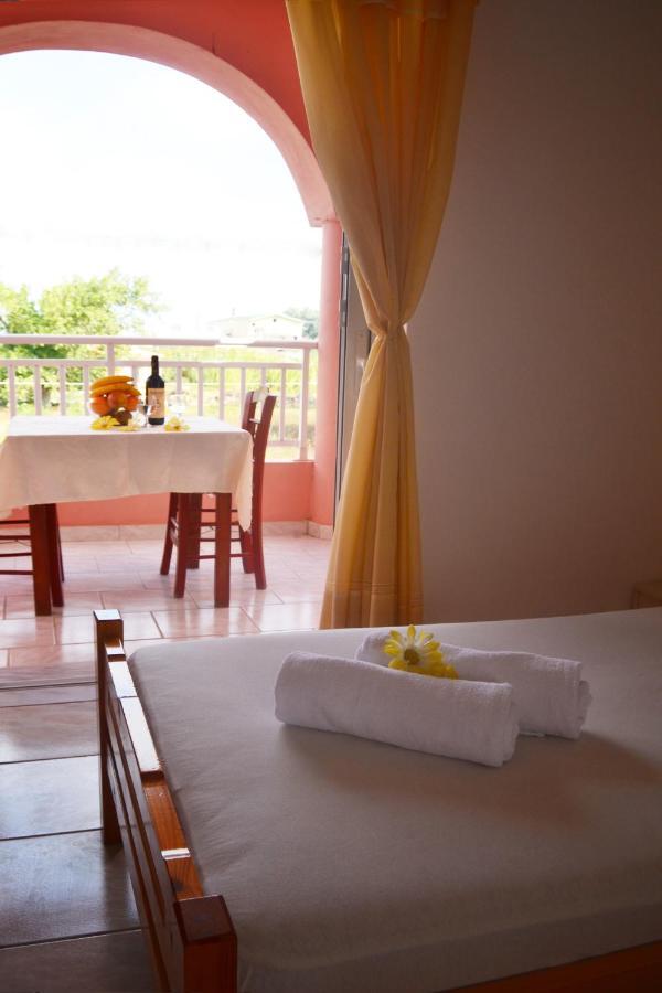 Hotel Xidis à Laganas Extérieur photo