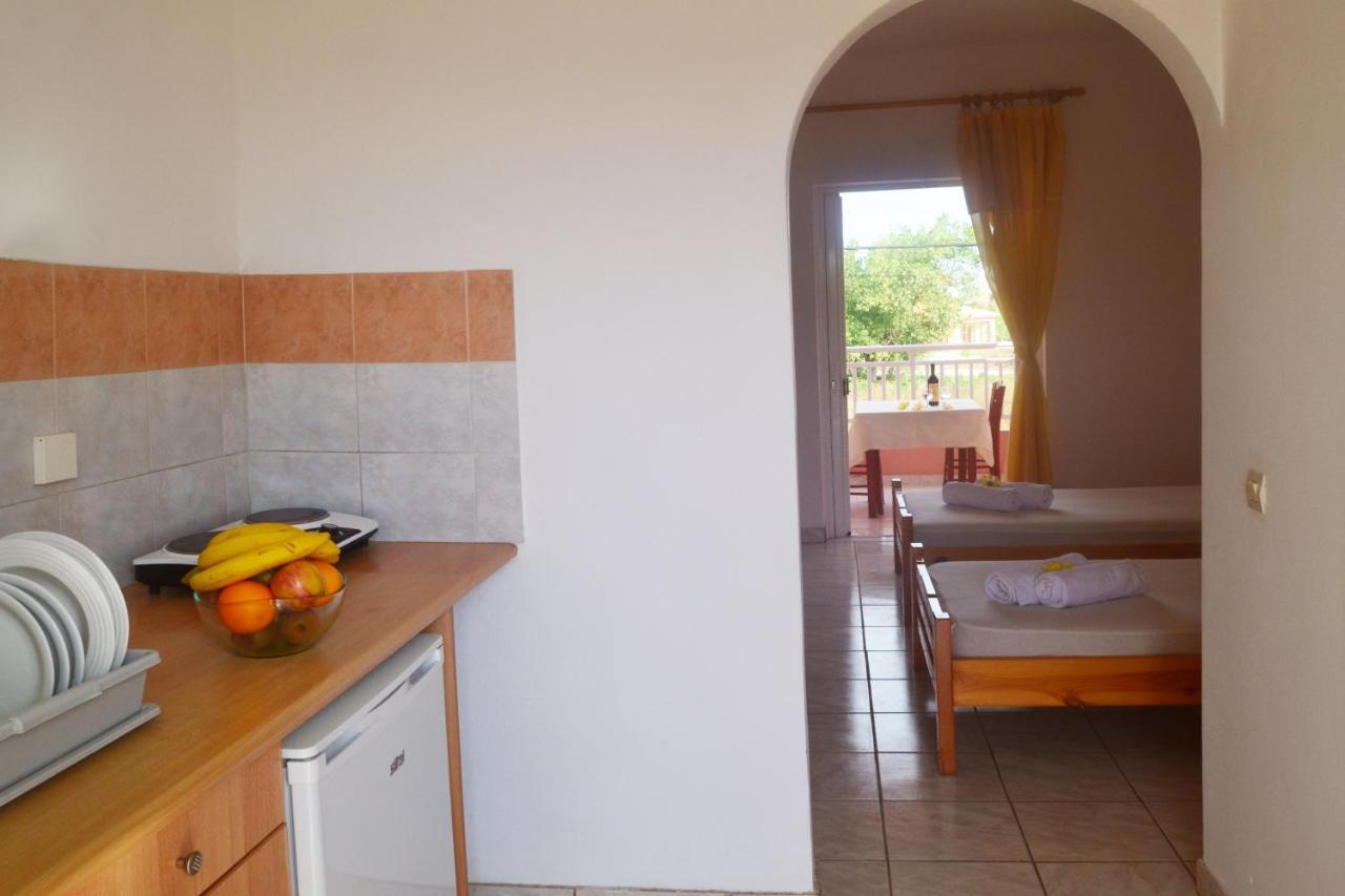 Hotel Xidis à Laganas Extérieur photo
